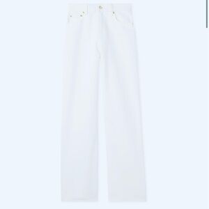St. John Straight Leg Jeans
Size 6 | White | 30” Inseam